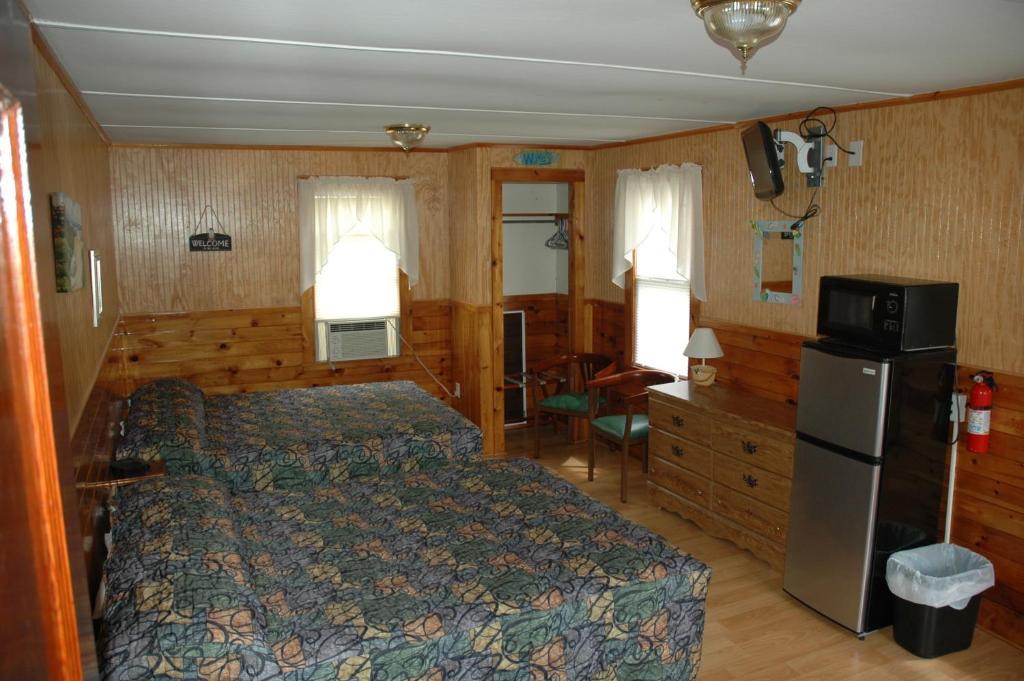 Channel Waterfront Cottages Weirs Beach Bilik gambar