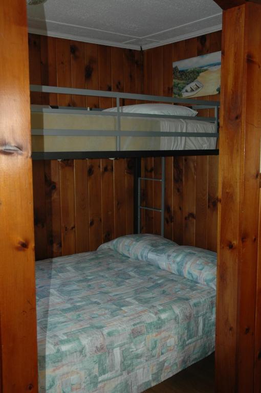 Channel Waterfront Cottages Weirs Beach Bilik gambar