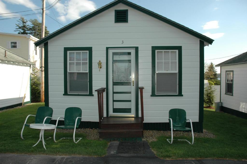 Channel Waterfront Cottages Weirs Beach Bilik gambar