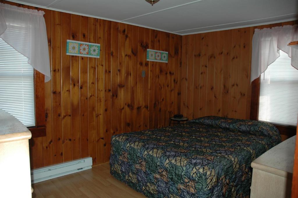 Channel Waterfront Cottages Weirs Beach Bilik gambar
