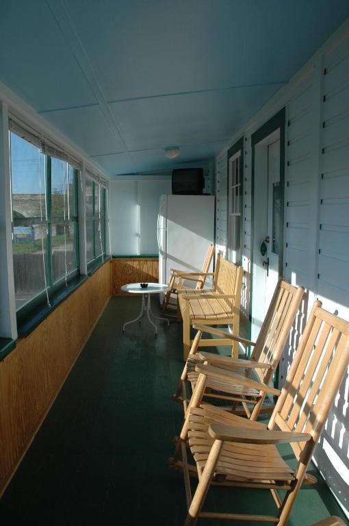 Channel Waterfront Cottages Weirs Beach Bilik gambar