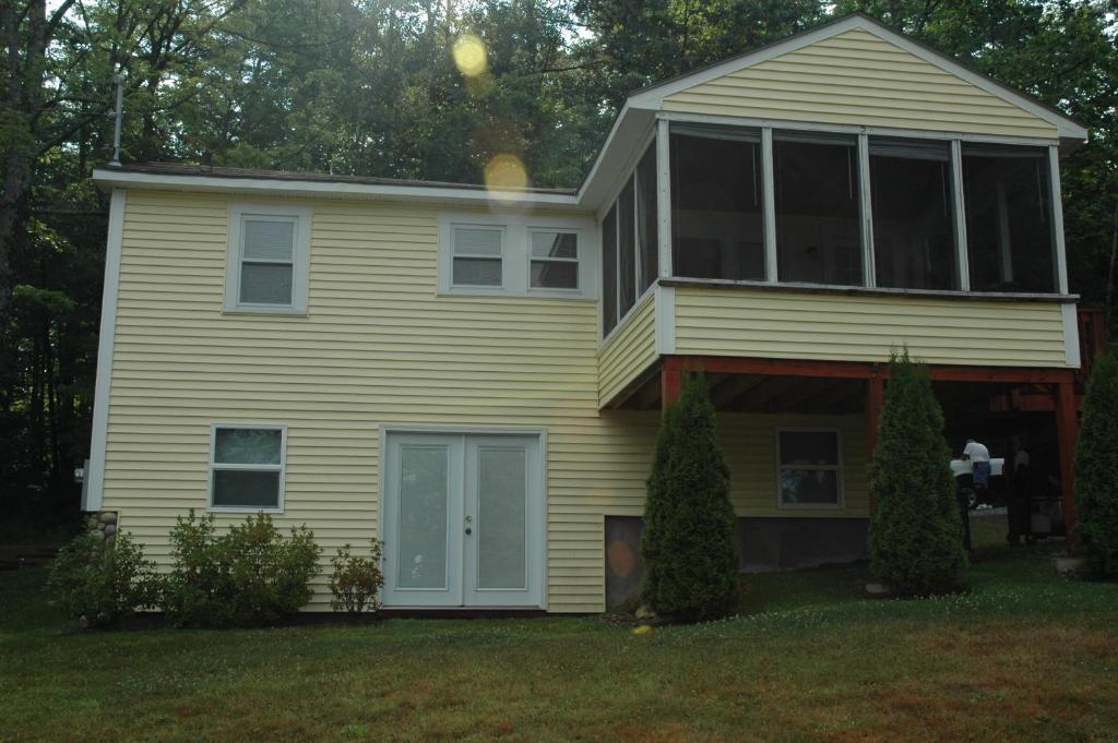 Channel Waterfront Cottages Weirs Beach Bilik gambar